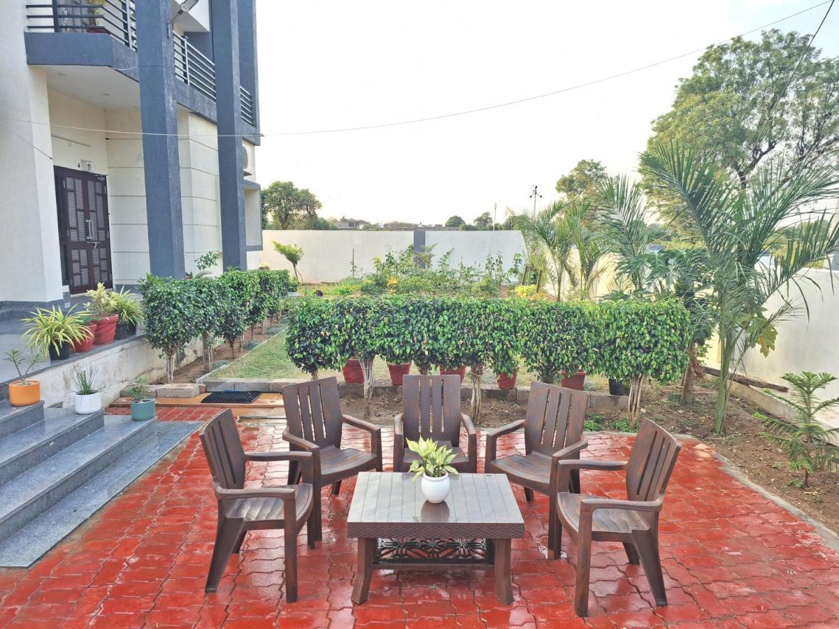 Keen Leopard Homestay Jawai Bandh Exterior photo
